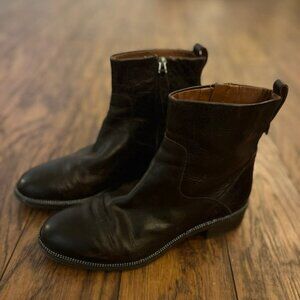 Dark brown ankle boot